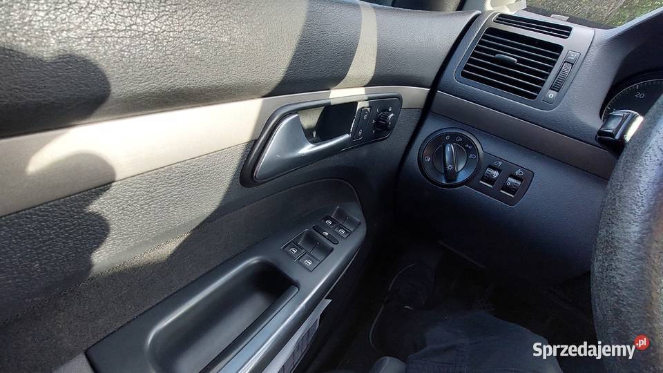 Volkswagen Touran 19 TDI 2008 mazowieckie Warszawa