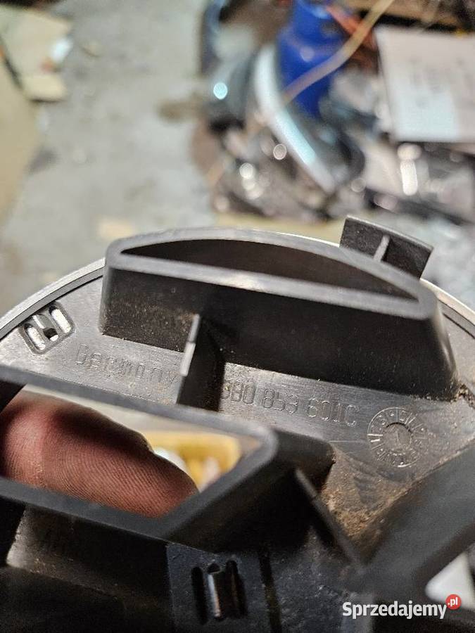 VW PASSAT B5 LIFT ZNACZEK EMBLEMAT PRZÓD Międzychód