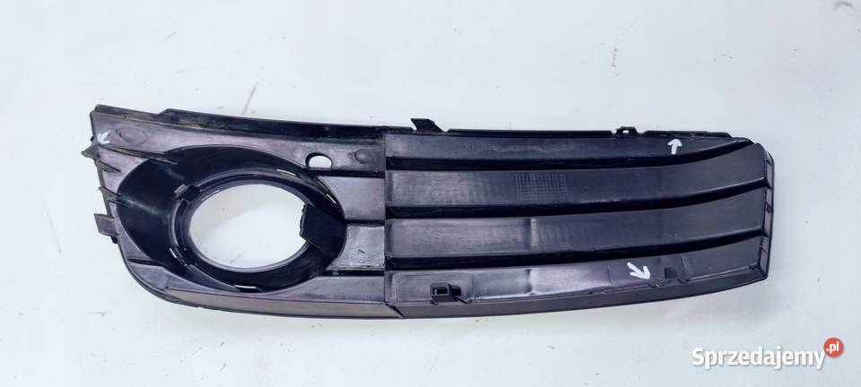KRATKA ZDERZAKA PRAWA AUDI A4 B8 8KD807682 śląskie Przystajń