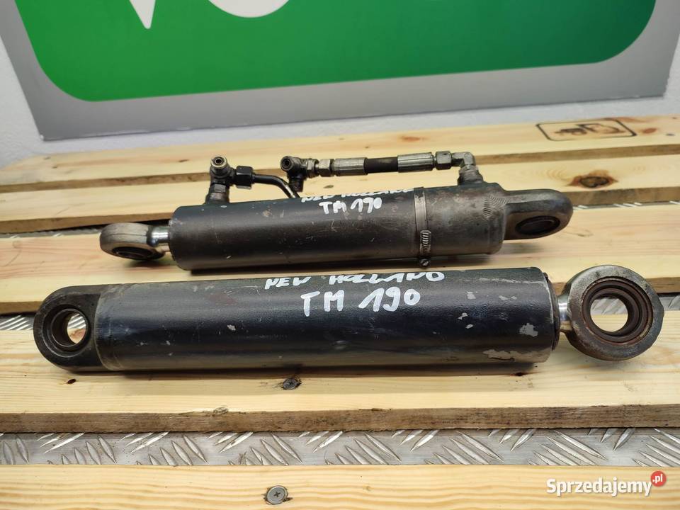 Siłownik skrętu Holland TM190 wielkopolskie sprzedam