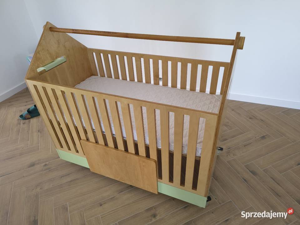 Przepiękne Łóżeczko dziecięce drewniane na Chełm sprzedam