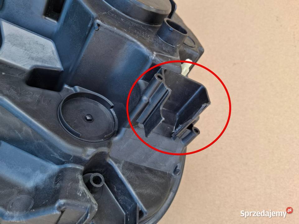 CITROEN C4 III REFLEKTOR PRAWY PRZÓD LAMPA PRAWA osobowe Lampy przednie Bieleń