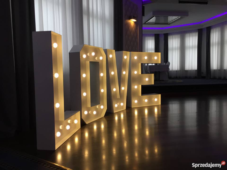 napis LOVE do wynajęcia na wesele Warszawa