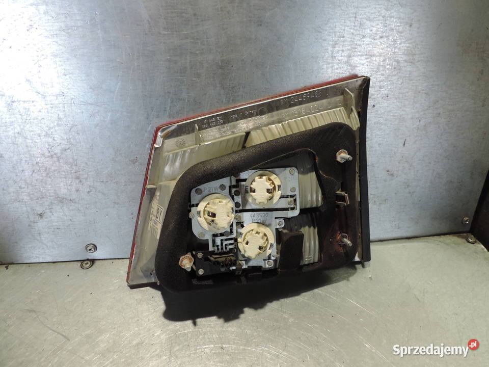 OPEL VECTRA C KOMBI FL LAMPA LEWY TYŁ W KLAPIE Rok produkcji 2005 Nowy Sącz sprzedam
