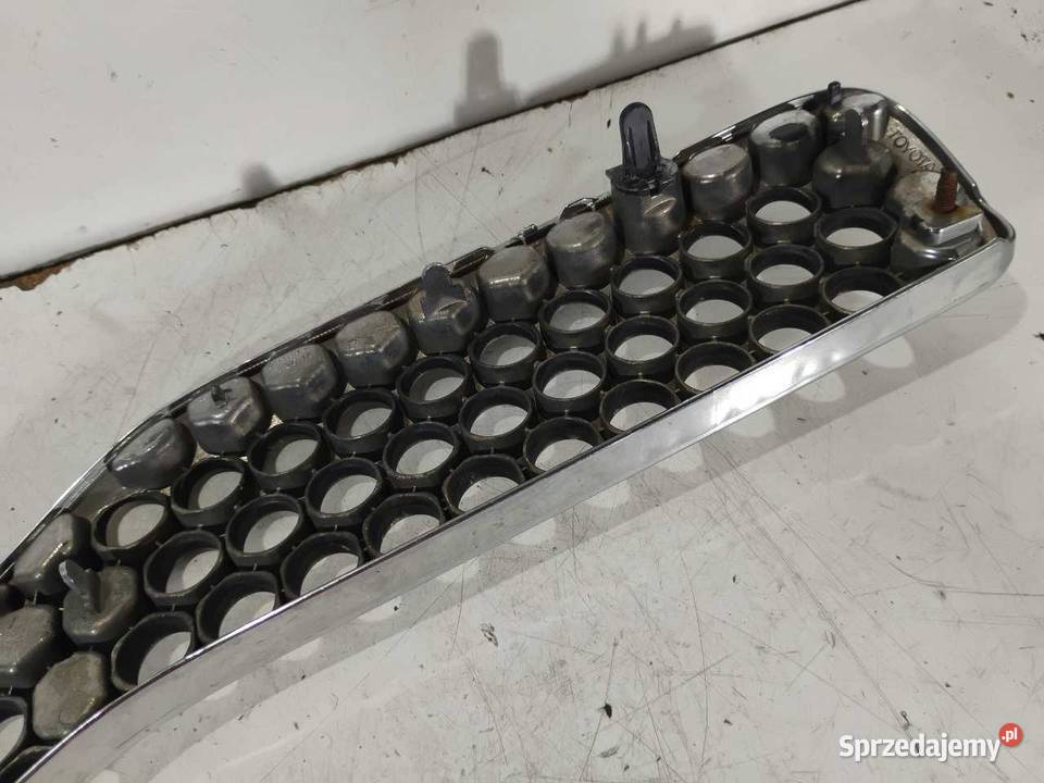 ATRAPA GRILL TOYOTA YARIS 9903 5310152010 Atrapy wielkopolskie sprzedam