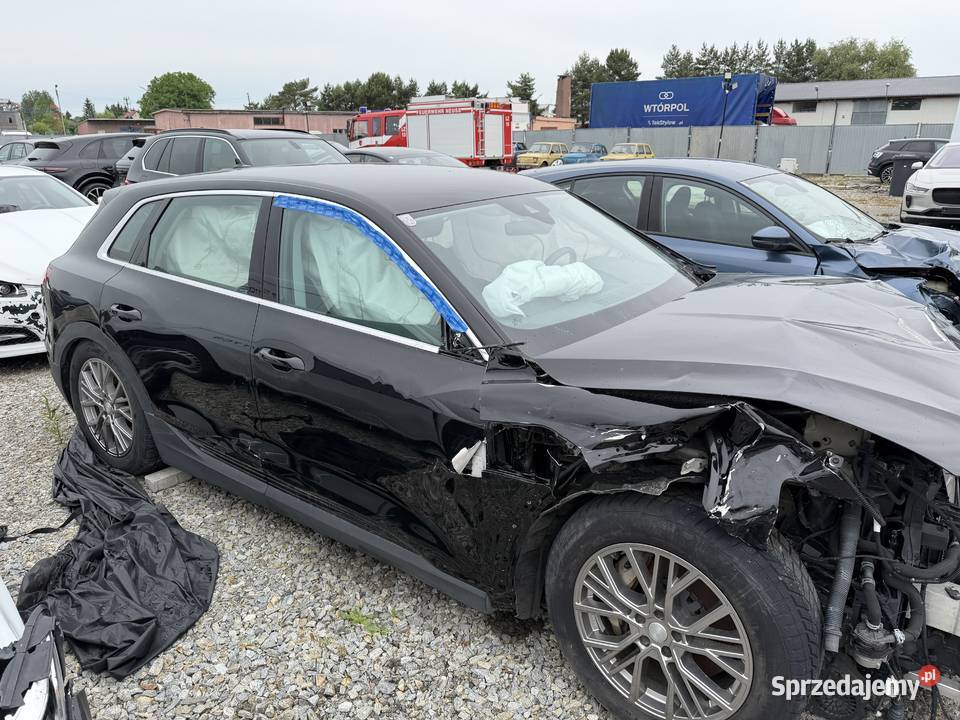 Audi etron 55 Quattro S Line 20 2021r Uszkodzony automatyczna Prudnik