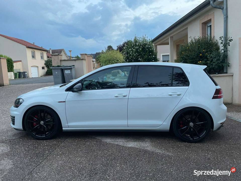 Volkswagen Golf 7 GTI 2014 couleur blanc Rybie