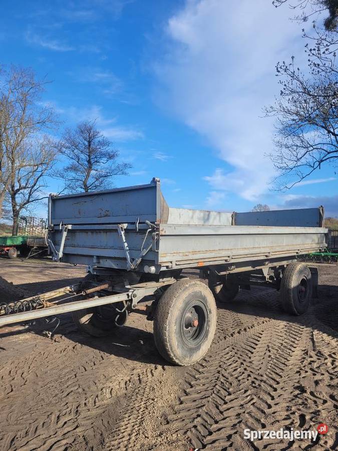 Przyczepa hl 8011 Przyczepy rolnicze