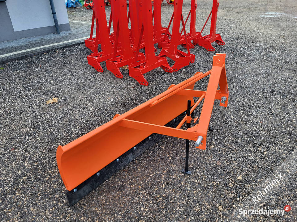 Pług do śniegu na tył podnośnik 3 Transport Dynów