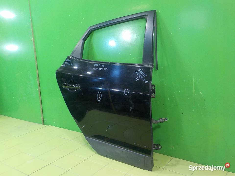 HYUNDAI ix35 LIFT 17 CRDI 15r 5D drzwi prawe tyl