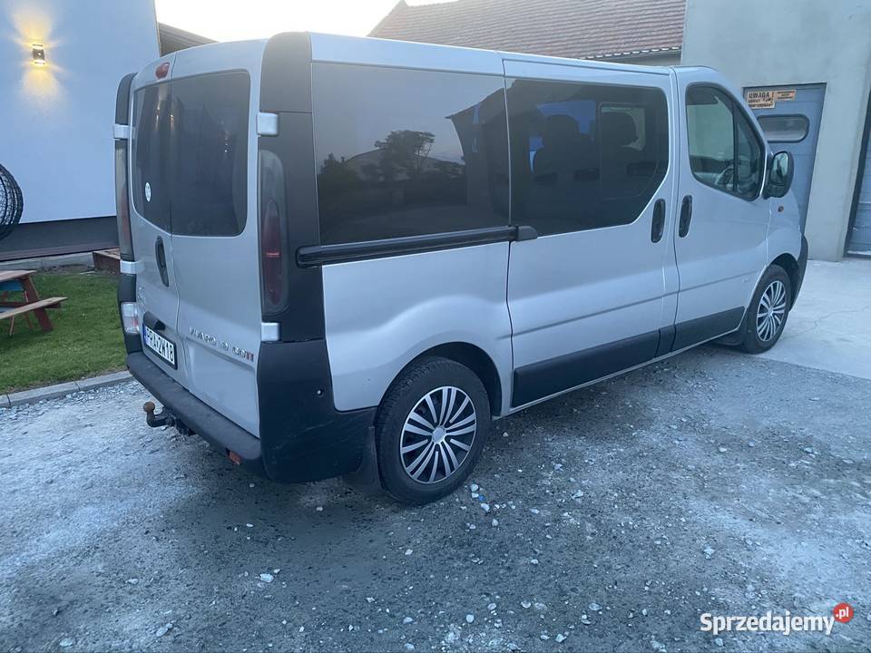 Opel vivaro 19 cdti stan 9 osobowy Płaczkowo