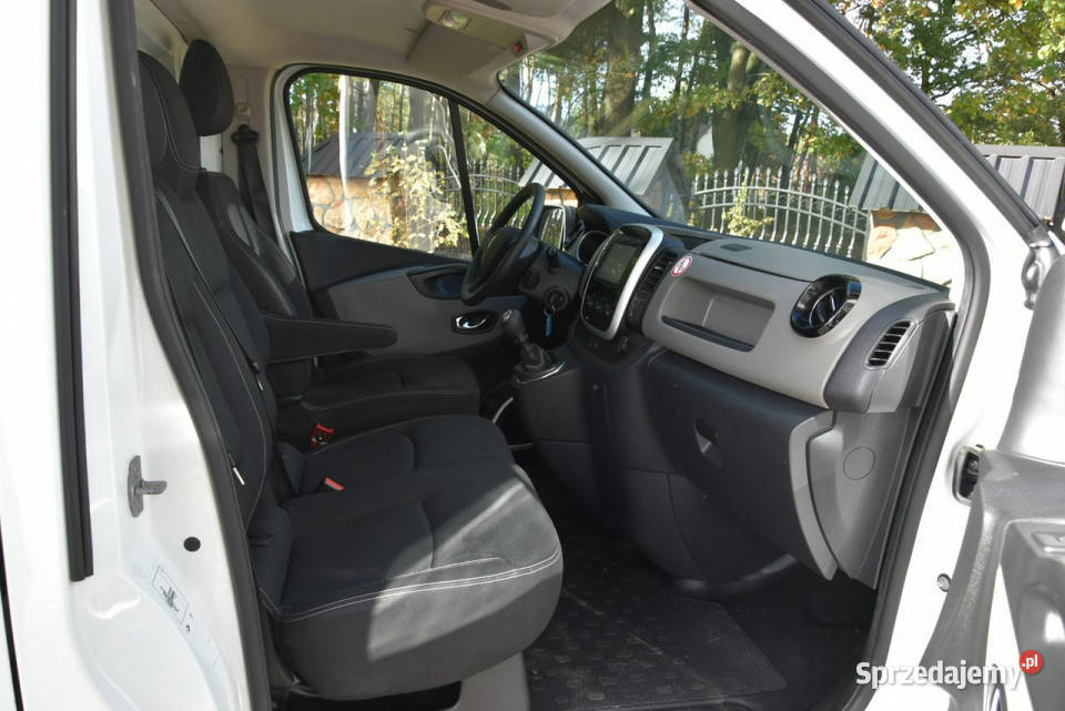 Renault Trafic 16dCi 121 2018r Klima TEMPOMAT bluetooth mazowieckie