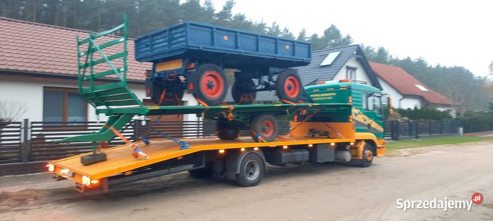 Transport maszyn rolniczych autolaweta Złoczew