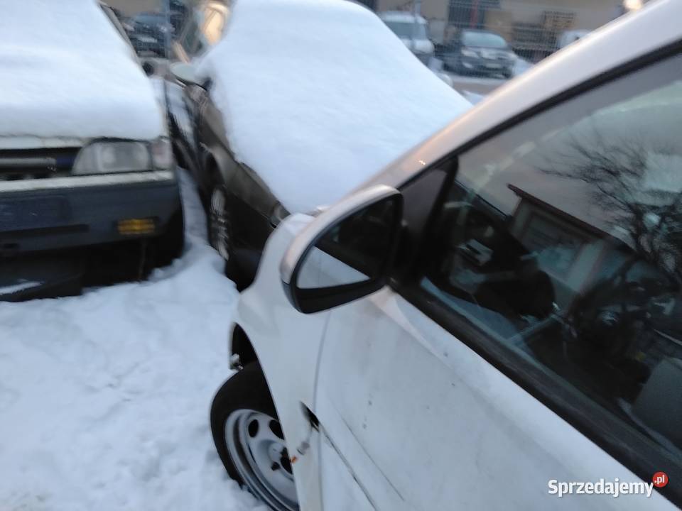 Smart fortwo elektryk zderzak tylny Części samochodowe Piekoszów
