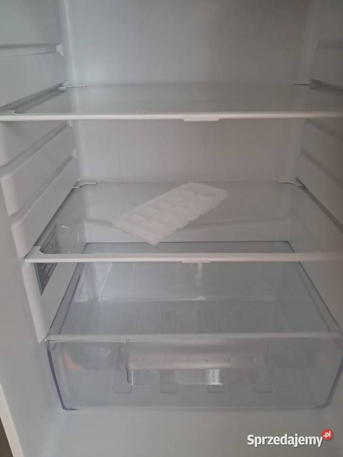 sprzedam lodówkę MPM 215kb39 w kolorze inox Stan wolnostojące