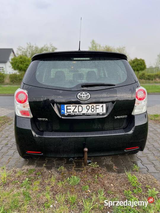 Toyota Verso 18 BenzLpg 7 osobowy hak kamera nieuszkodzony Motoryzacja Zduńska Wola sprzedam