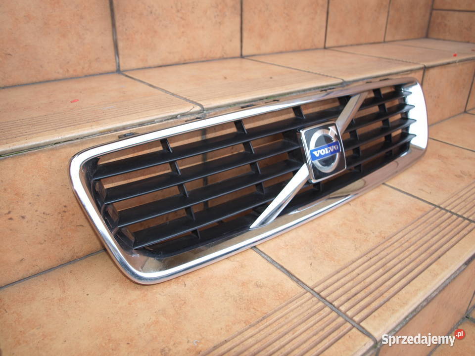 Volvo C30 grill chrom atrapa przód 2006 2010r Kalisz
