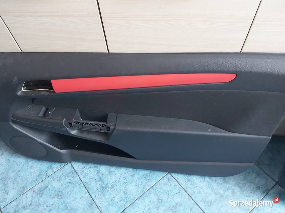 Boczki drzwi Opel astra GTC 13192984 13192983