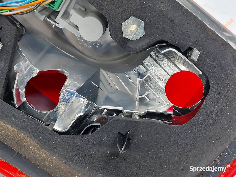 VOLVO C30 12r lampa prawa tył 31213914 osobowe świętokrzyskie Kielce