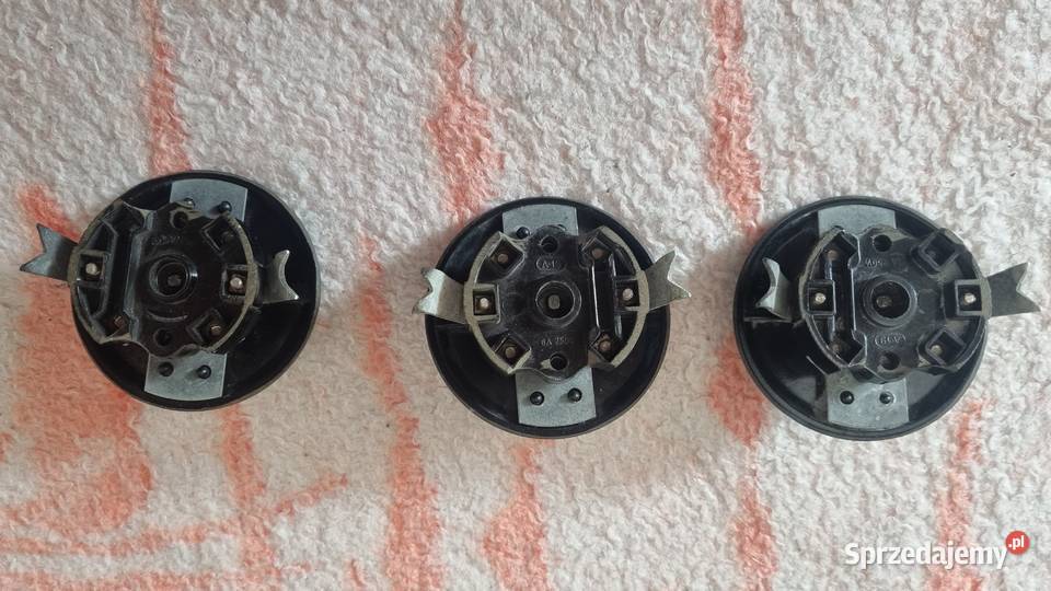 Obrotowy włącznik światła bakelit PRL loft Warszawa