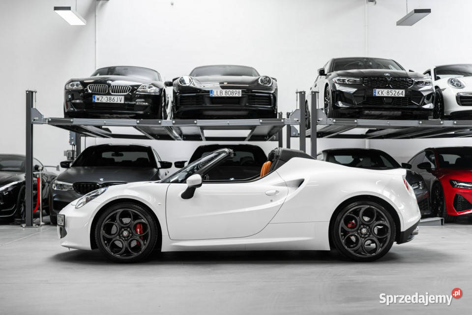 Alfa Romeo 4C SPIDER Krajowa 1 właściciel Rok produkcji 2016 Węgrzce sprzedam