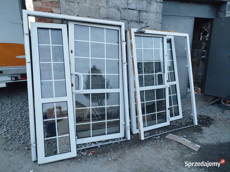 Drzwi dwuskrzydłowe aluminiowe zewnętrzne Sieklówka