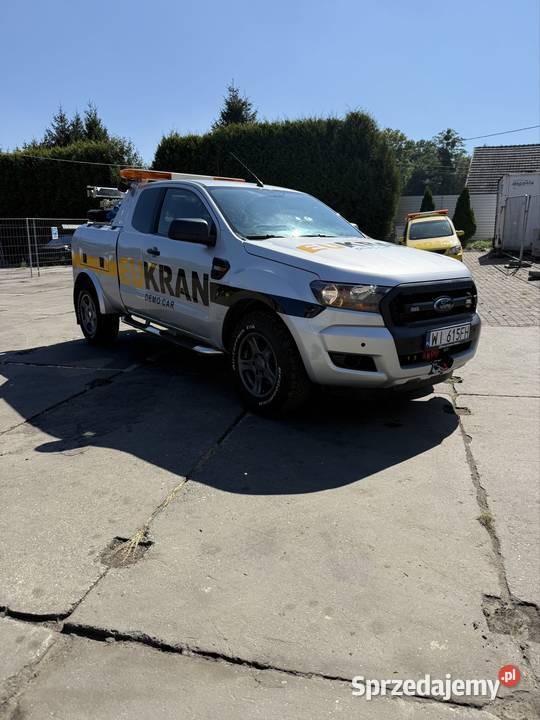 Pomoc drogowa holowanie 247 transport maszyn Tychy