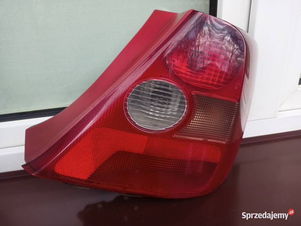 Honda Civic VII HB 3D EP lampa tył tylna prawa łódzkie Sieradz