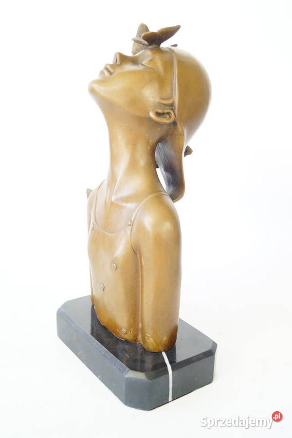 Kobieta z Motylami figura z brązu rzeźba piękna wielkopolskie Gizałki