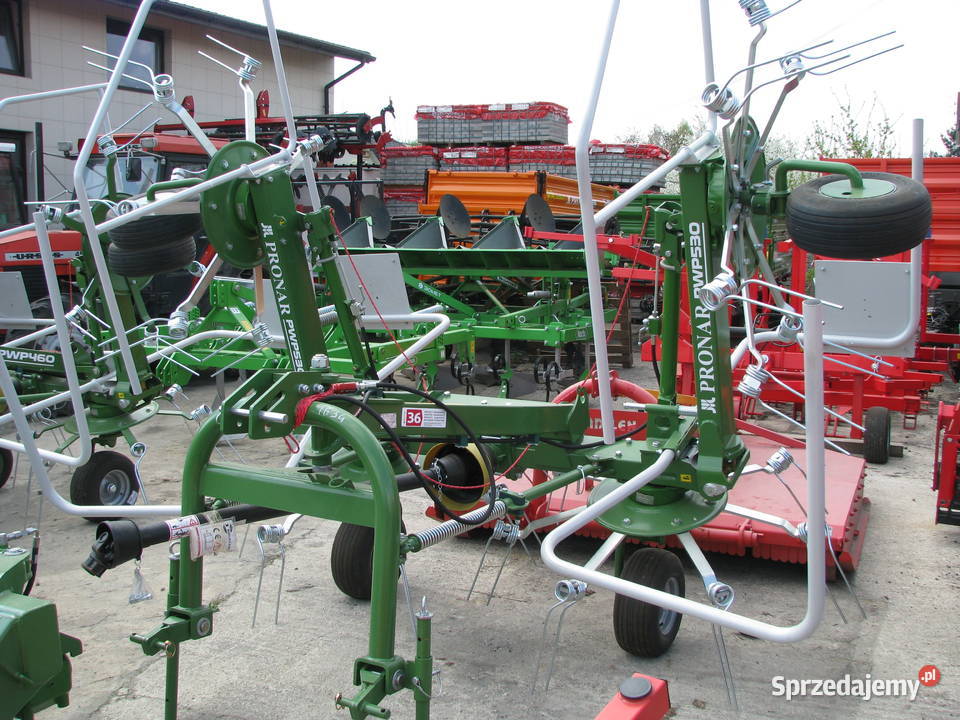 Przetrząsacz pokosów 4 karuzelowy PWP530 PRONAR Zgrabiarki i przetrząsacze Opoczno