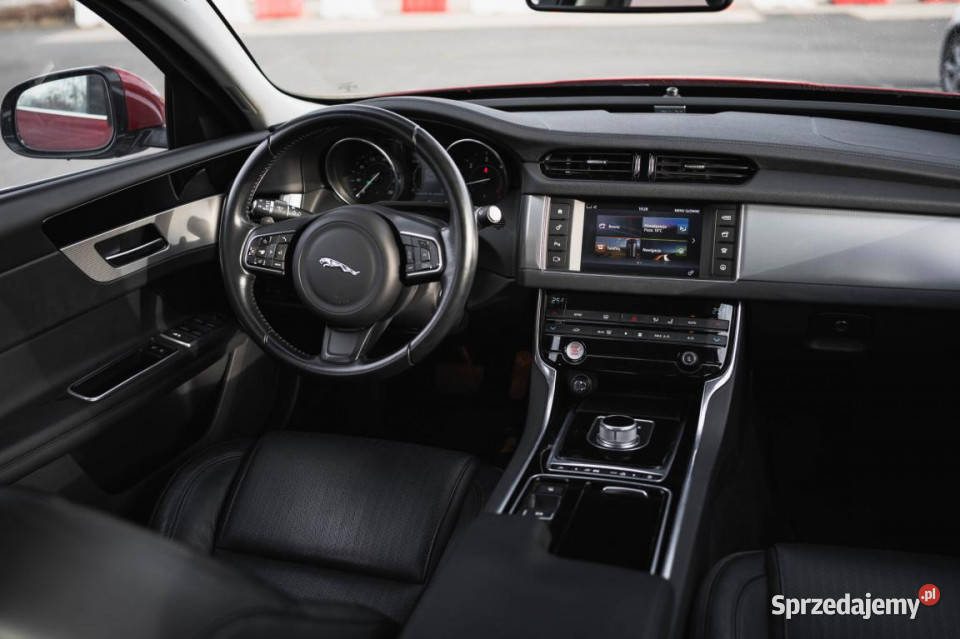 Jaguar XF 20d Sedan / Limuzyna