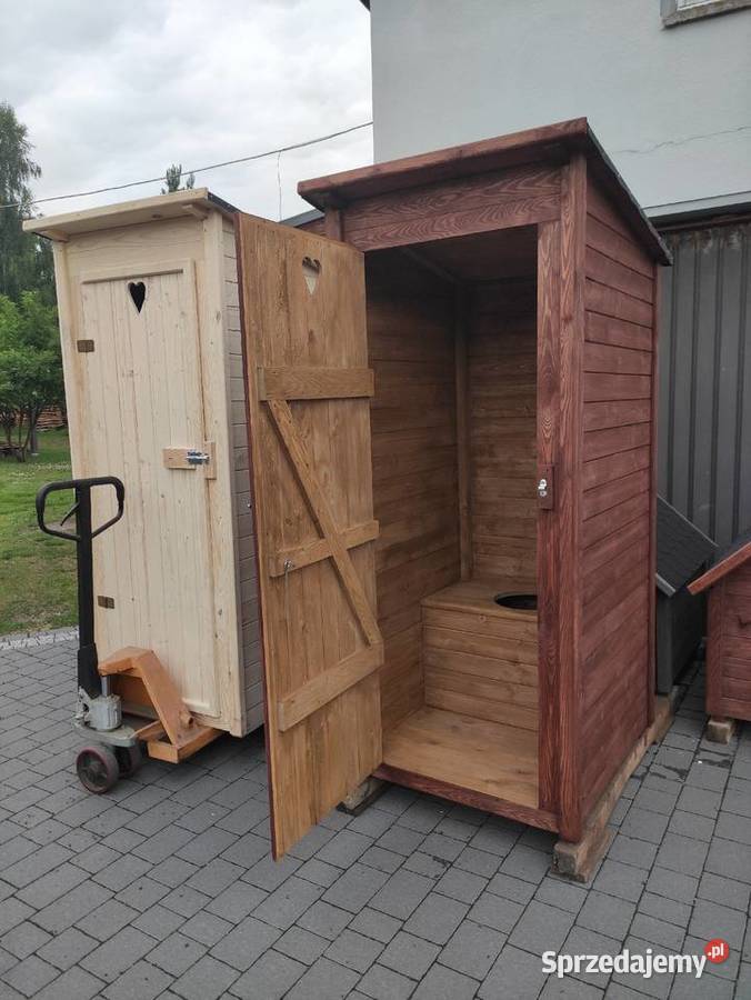 WC toaleta drewniana wychodek toi toi ubikacja śląskie Lgota-Nadwarcie