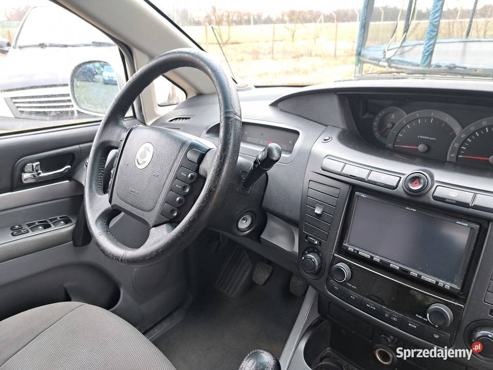 Ssangyong Rodius 4x4 27 Mercedes 7 osobowy wielofunkcyjna kierownica dolnośląskie Oleśnica
