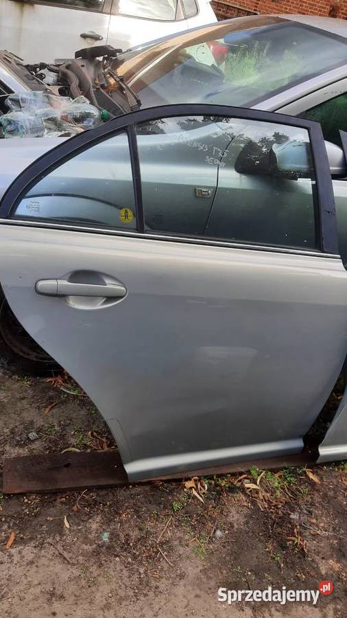 drzwi Toyota Avensis sedan T25 prawe lewe dolnośląskie Dębno