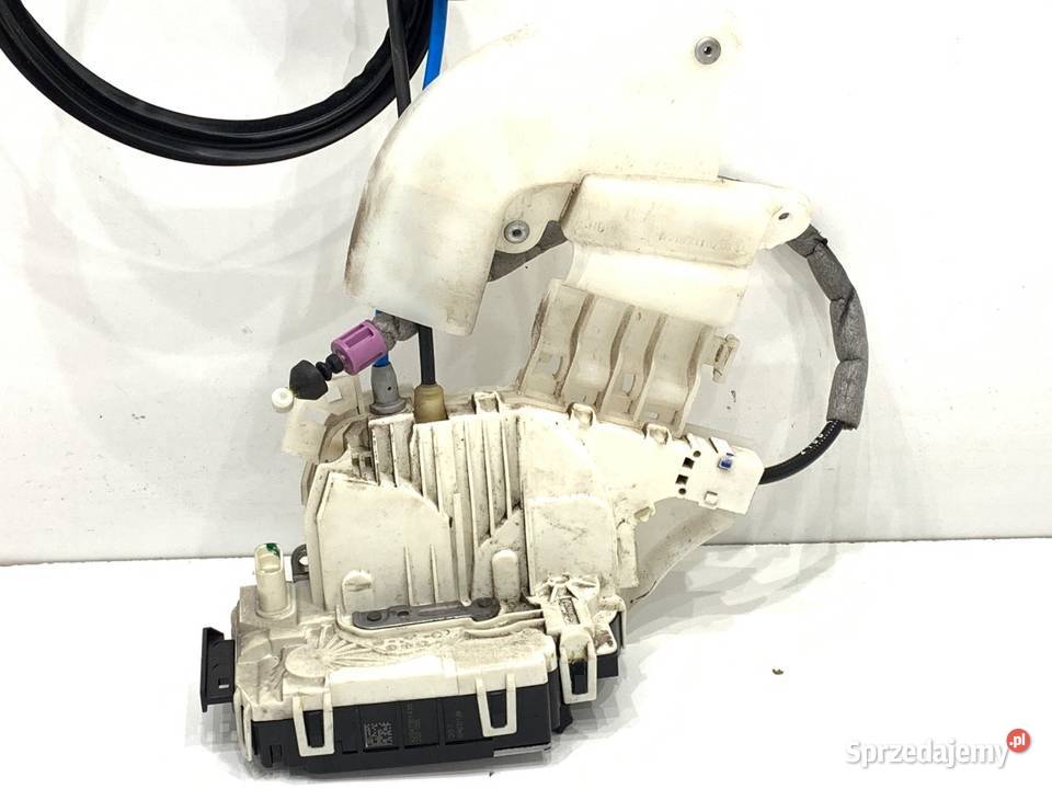 ZAMEK DRZWI PRAWY TYŁ MERCEDES C218 Hatchback