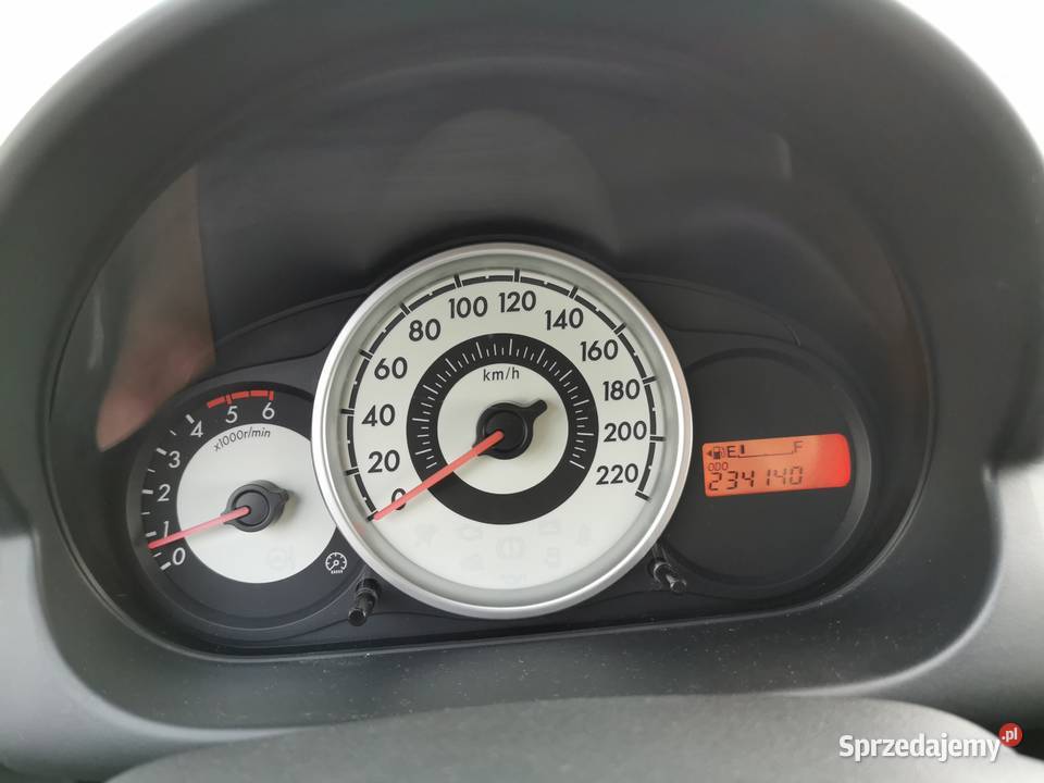 Mazda 2 14 diesel NOWE HAMULCE 2 KPL KÓŁ sprzedam