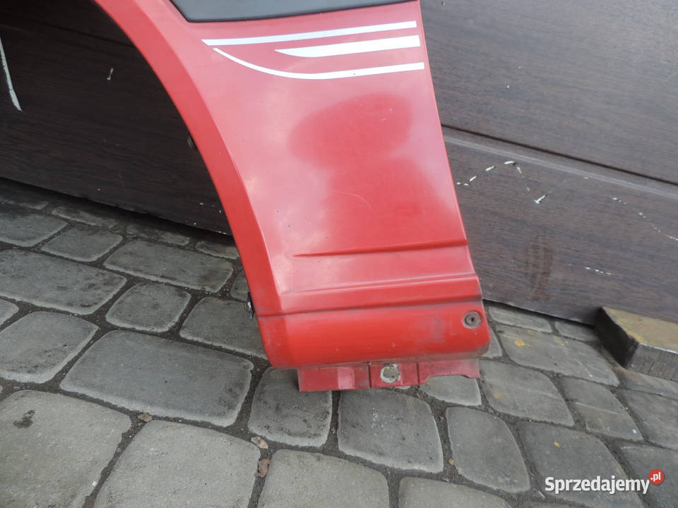 VOLVO 440 BŁOTNIK LEWY PRZÓD Rok produkcji 1992 Nowy Sącz