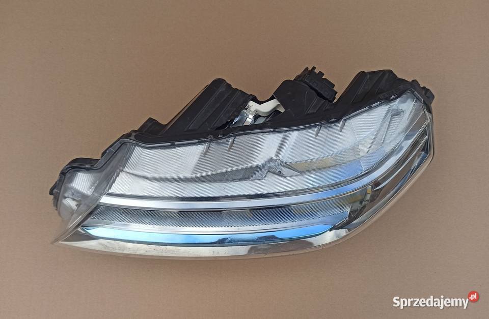 SUZUKI VITARA REFLEKTOR LEWY LAMPA FULL LED 2020 Oświetlenie Bieleń