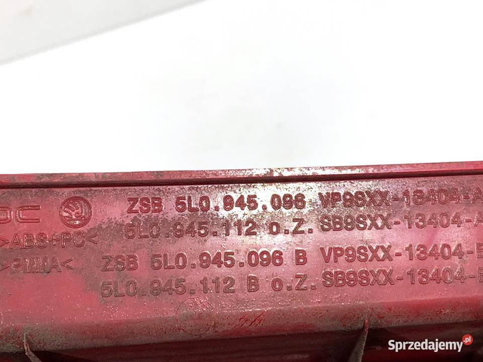 LAMPA PRAWY TYŁ SKODA YETI 5L0945096 Crossover osobowe Części samochodowe sprzedam