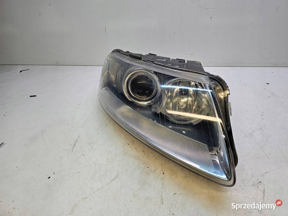 REFLEKTOR PRAWY AUDI A6 C6 4F0941004AK XENON EU Lampy przednie Przystajń