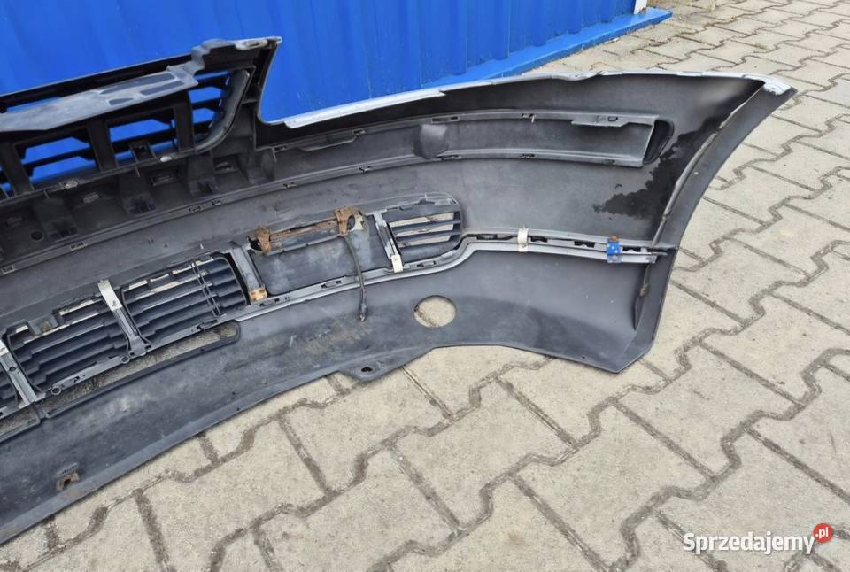 ZDERZAK PRZÓD PRZEDNI VW PASSAT B5 LB7Z SREBRNY Działoszyce