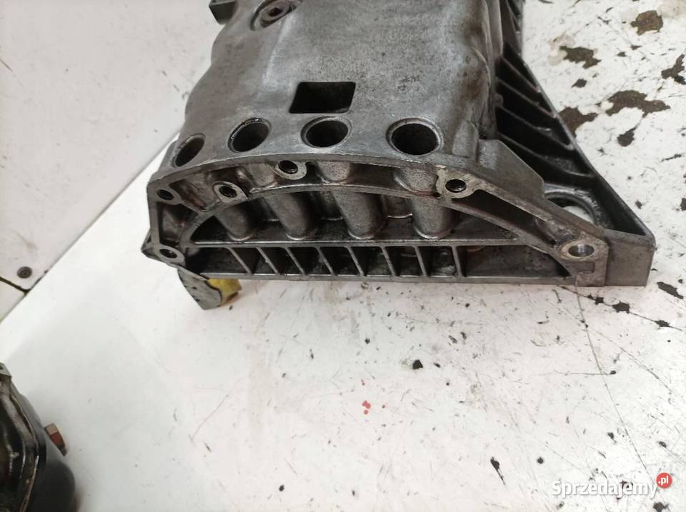 MISKA OLEJOWA 8200066133 20 16V TURBO Renault Silniki i osprzęt świętokrzyskie