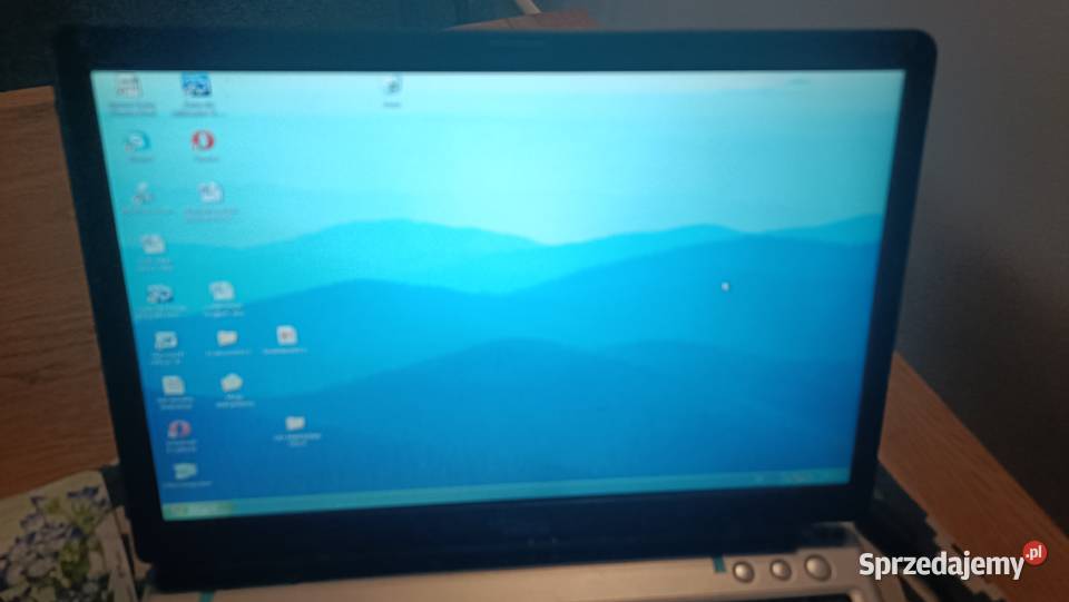 Starszy sprawny laptop Fujitsu Siemens Laptopy i netbooki Warszawa