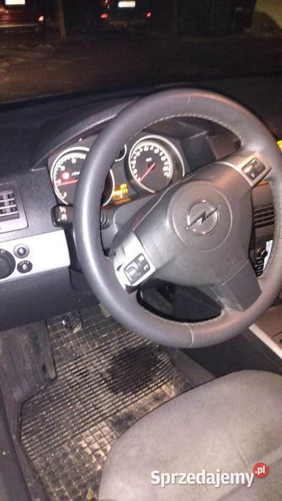 Sprzedam astrę h kombi centralny zamek Sandomierz