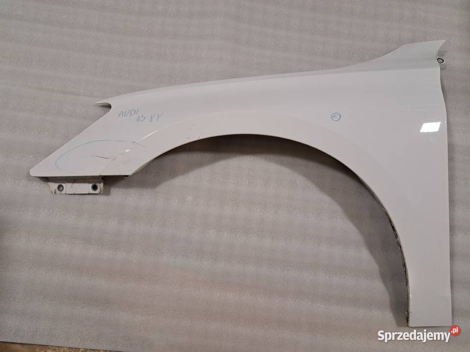 Błotnik L Audi a3 8y Białystok