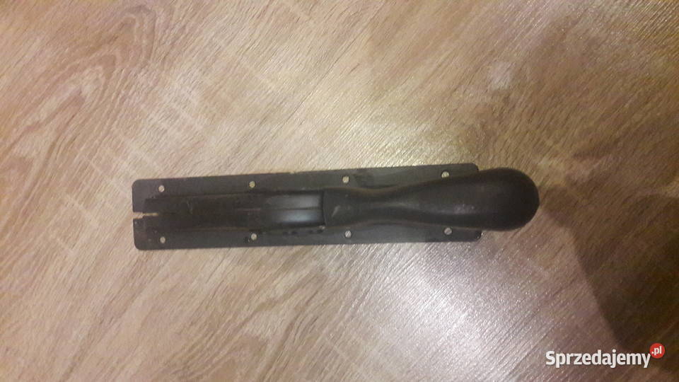 Rączka uchwyt do zasuwy garażowej klamka opolskie Głuchołazy