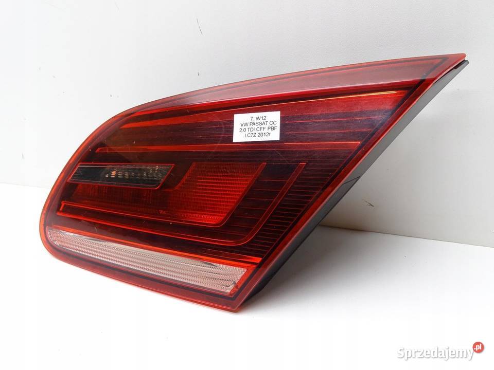 LAMPA PRAWY TYŁ PRAWA TYLNA W KLAPĘ 3C8945308Q Lampy przednie sprzedam