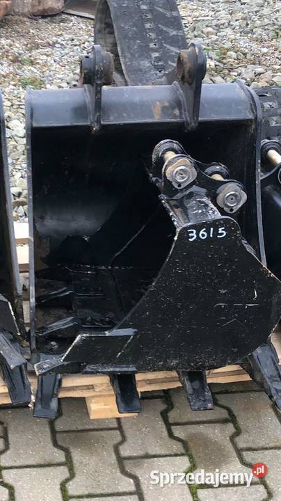 Oryginalna łyżka 60 CAT 301 sworznie małopolskie Suchoraba