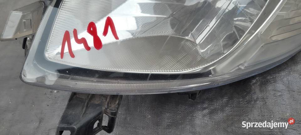 TOYOTA YARIS II REFLEKTOR PRAWY LAMPA PRAWA Ruda Śląska