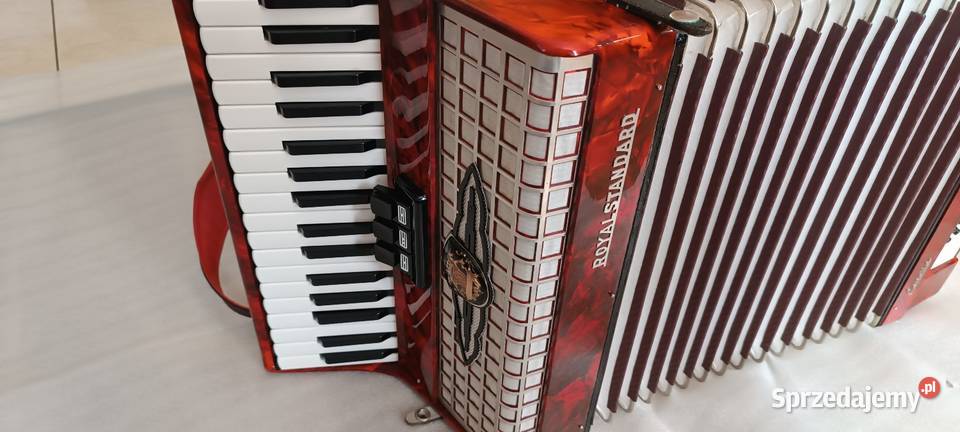 Akordeon basowy Royal Standard Capella 72 basy sprzedam